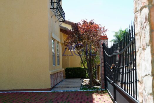 Casa en Fraccionamiento Real Firenze, privada Rimaggio, Ojo de Agua – Estado de México