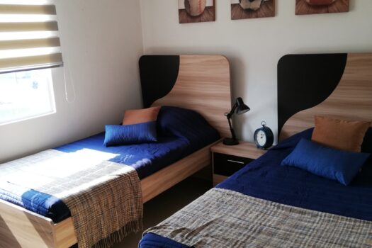 HERMOSA CASA DE 3 NIVELES DENTRO DE FRACCIONAMIENTO