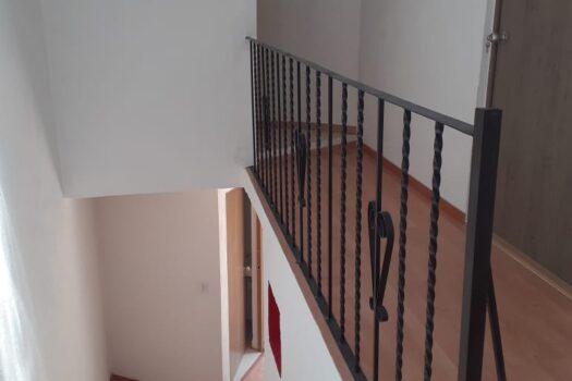 ESTRENA HERMOSA CASA EN RENTA CON JARDIN