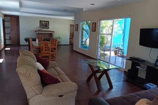 Excelente casa con alberca privada en San Miguel