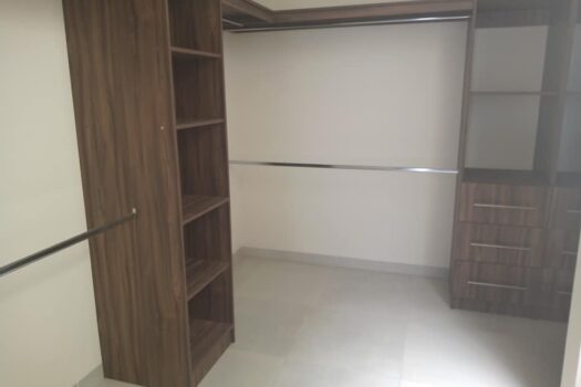 SE VENDE CASA NUEVA AMUEBLADA POZOS SLP FRACC ACCESO CONTROLADO