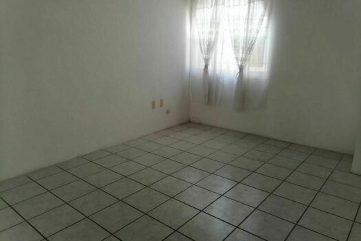 VENTA DE CASA EN MISION SAN CARLOS SOBRE AVENIDA, CORREGIDORA, QRO