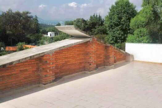 VENDO CASA JUNTO AL BOSQUE DEL COLEGIO MILITAR VISTA PRECIOSAS AIRE LIMPIO SERVICIOS CERQUITA