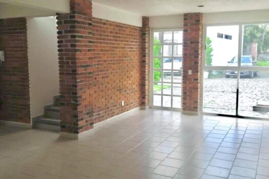 VENDO CASA JUNTO AL BOSQUE DEL COLEGIO MILITAR VISTA PRECIOSAS AIRE LIMPIO SERVICIOS CERQUITA