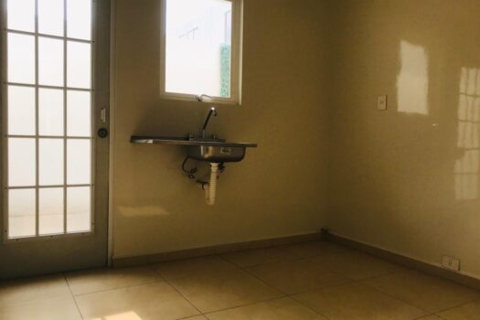 VENDO CASA DE CUATRO RECÁMARAS