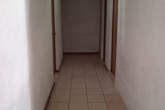 SE VENDE CASA CON LOCAL EN EXCELENTE UBICACION, EN LA AV. INDUSTRIAL AVIACIÓN SLP