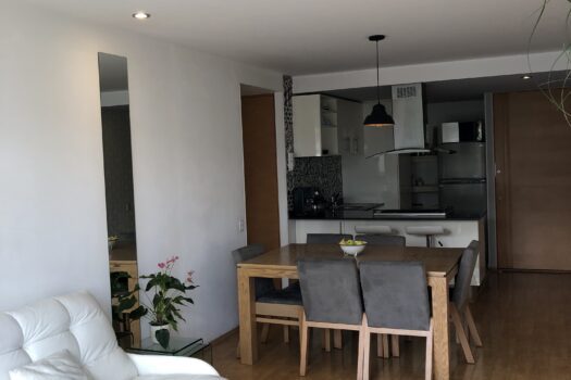 Departamento en Venta  Muy iluminado  65 m2 2 habitaciones con closet cada una 2 baños completos  Cocina integral equipada Closet de lavado  Sala Comedor  Balcón  Bodega 2 lugares de estacionamiento (no se estorban con vecinos) Acabados modernos En excelentes condiciones  De uso común: Gimnasio equipado  Roof garden con asadores y sala de exterior techada Vigilancia 24 hrs.  Portón de estacionamiento automático  Control de entrada peatonal con biométrico  Circuito cerrado de vigilancia   Muy bien ubicado A menos de 3 minutos: Av. Revolución  Av. Patriotismo  Periférico   A 5 minutos: Insurgentes  Viaducto  Río Churubusco