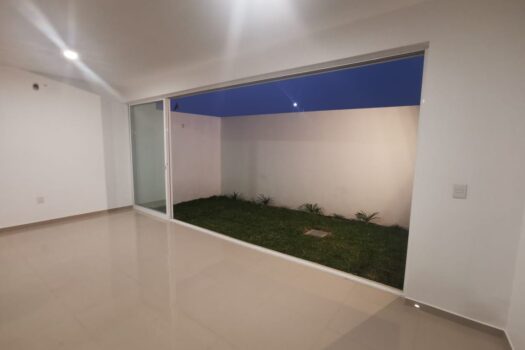 Casa a 5 minutos de plaza Galerías Santa Anita