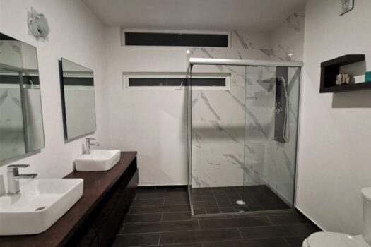 Casa a 5 minutos de plaza Galerías Santa Anita