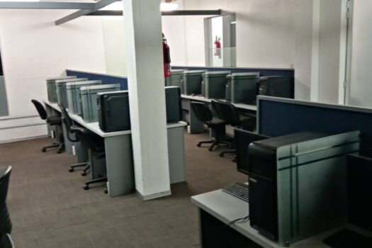 RENTA DE CALL CENTER, SE RENTAN ESTACIONES DE TRABAJO Y OFICINAS.