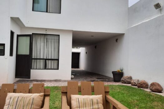 Casa en VENTA zona VILLAS DEL PEDREGAL