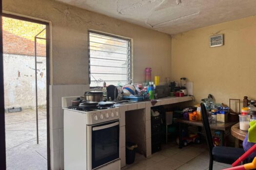 Casa en VENTA por el Mercado de Abastos, Guadalajara.