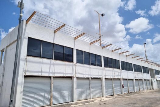 Oficinas + Bodega al norte de Mérida