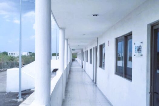 Oficinas + Bodega al norte de Mérida