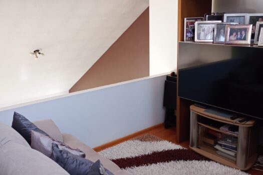 EXCELENTE CASA 3 REC, 2 BAÑOS, 1 MEDIO BAÑO,MINI BODEGA Y MAS